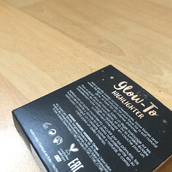 CIATE glow to highlighter luminizer - Picture 2 of 3